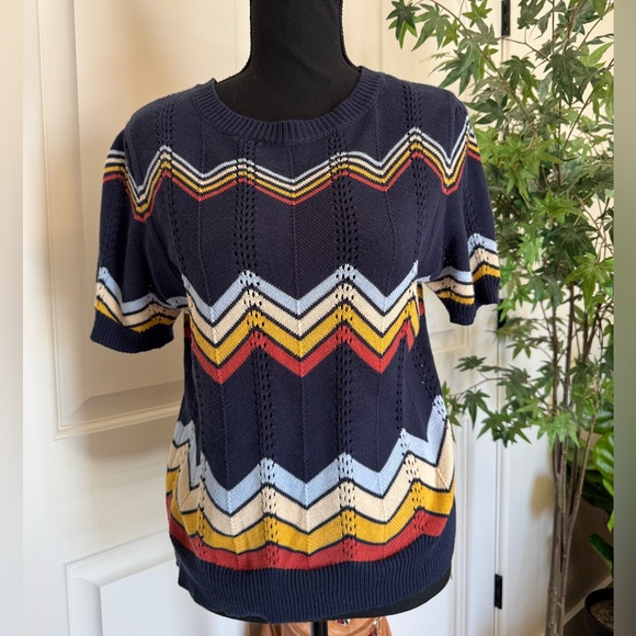 Crescent Tops - Midnight Ziggy Short Sleeve Sweater Size Small - NWOT